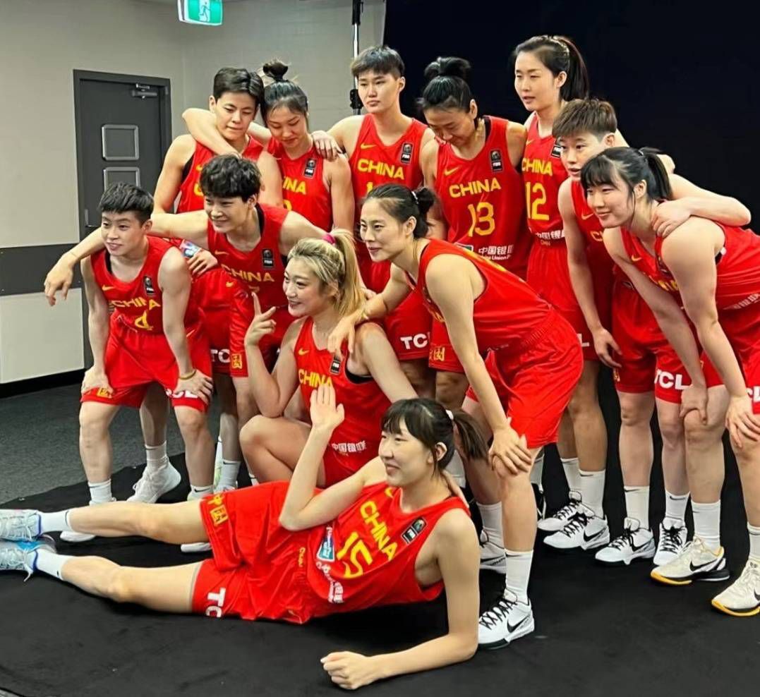 快船8连胜期间哈登场均20.1分9.8助攻&命中率出彩NBA常规赛，快船在客场以151-127击败步行者，喜迎八连胜。